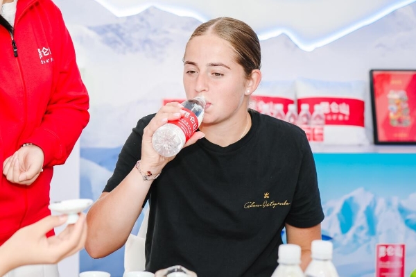 团战中则以 团战中则以